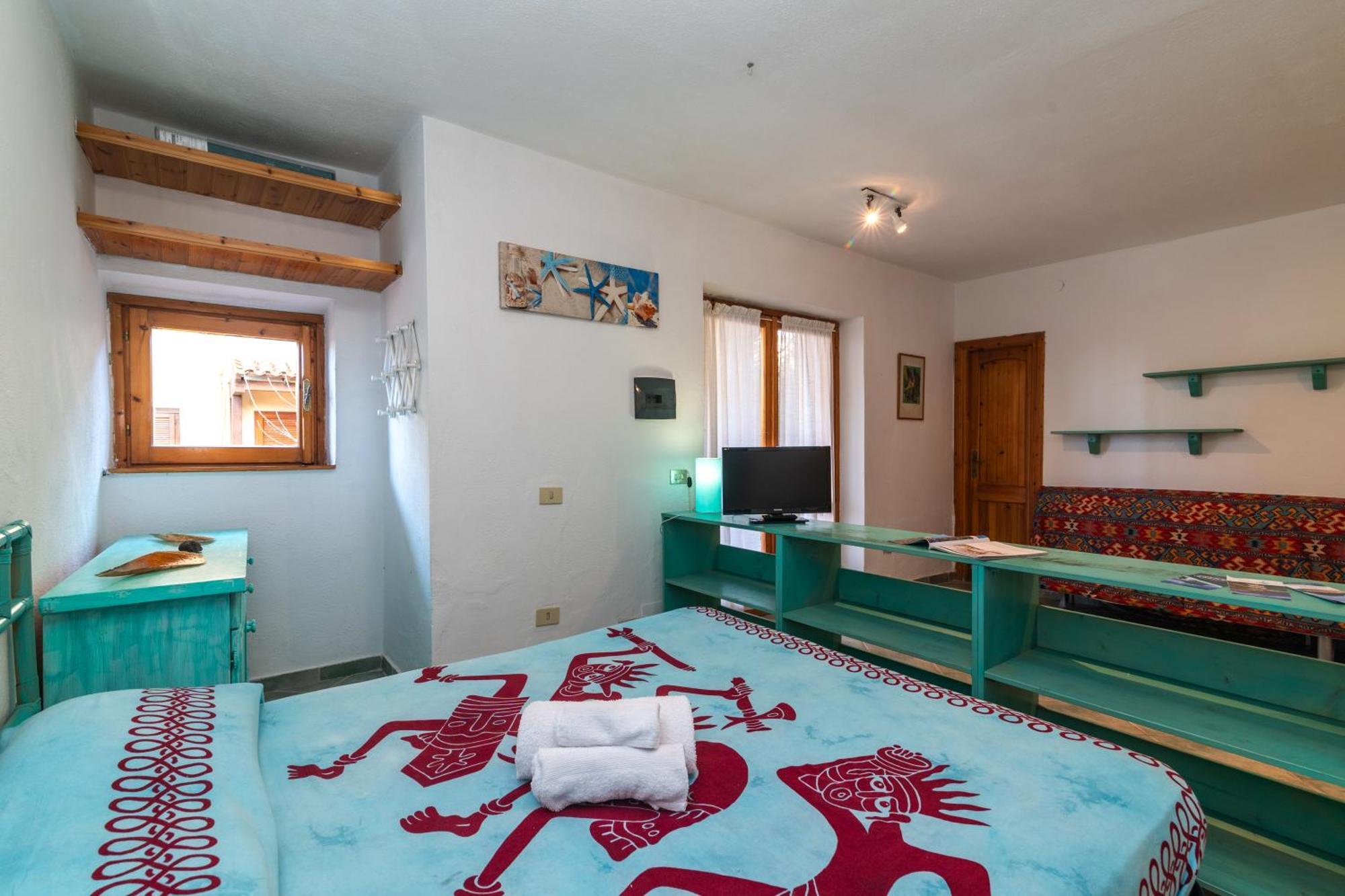 Piazzetta Trilo & Mono Porto Apartments 50Mt From The Beach - Happy Rentals Porto San Paolo  Kültér fotó