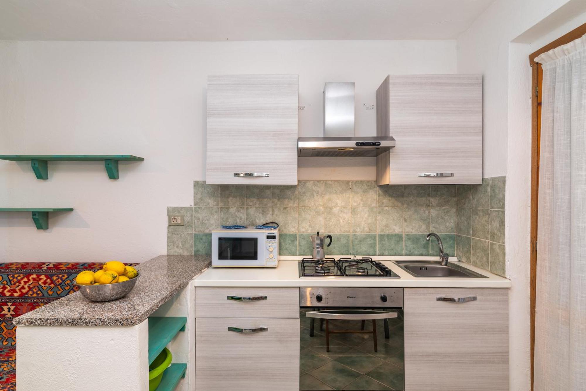Piazzetta Trilo & Mono Porto Apartments 50Mt From The Beach - Happy Rentals Porto San Paolo  Kültér fotó