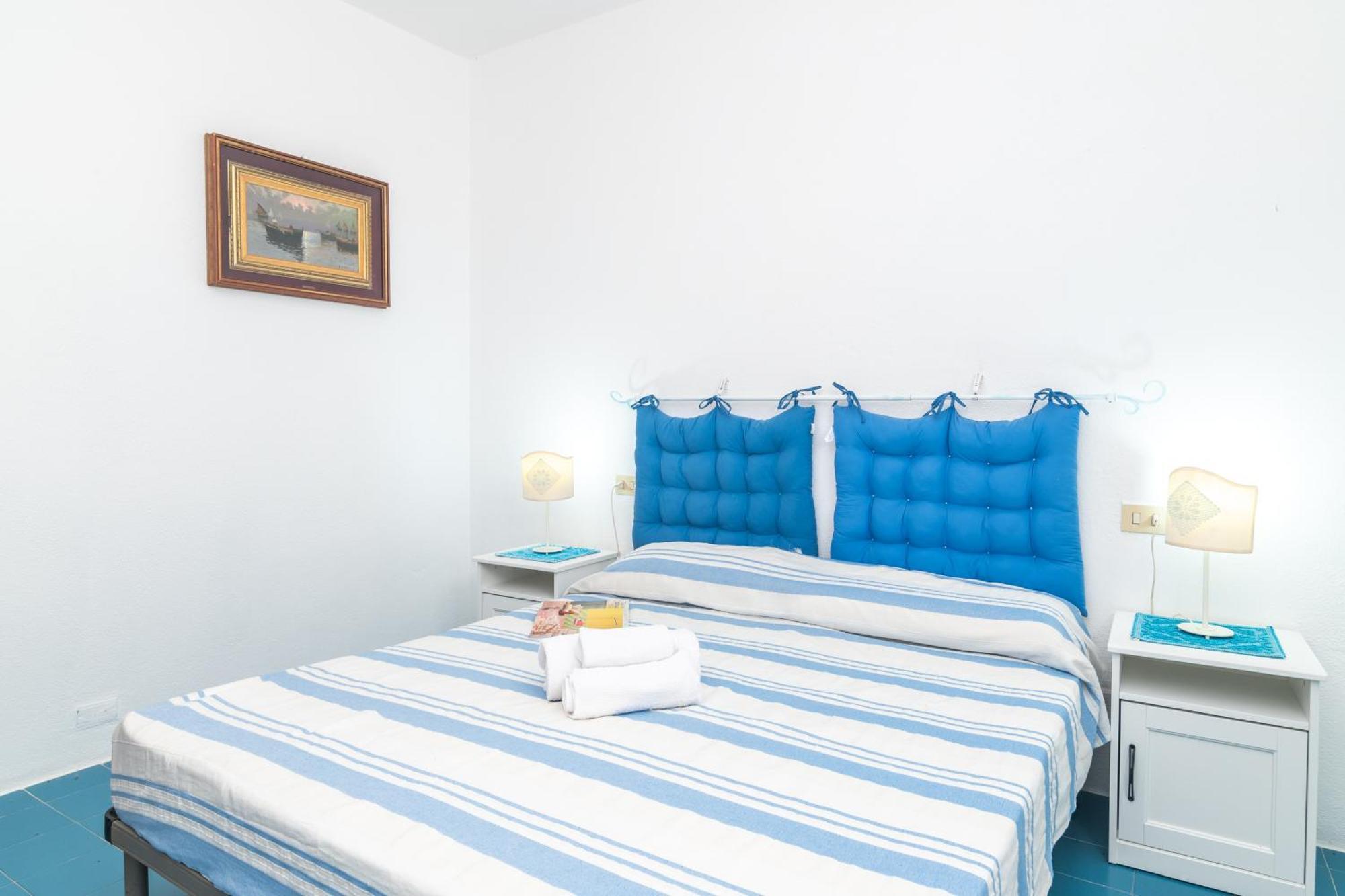 Piazzetta Trilo & Mono Porto Apartments 50Mt From The Beach - Happy Rentals Porto San Paolo  Kültér fotó