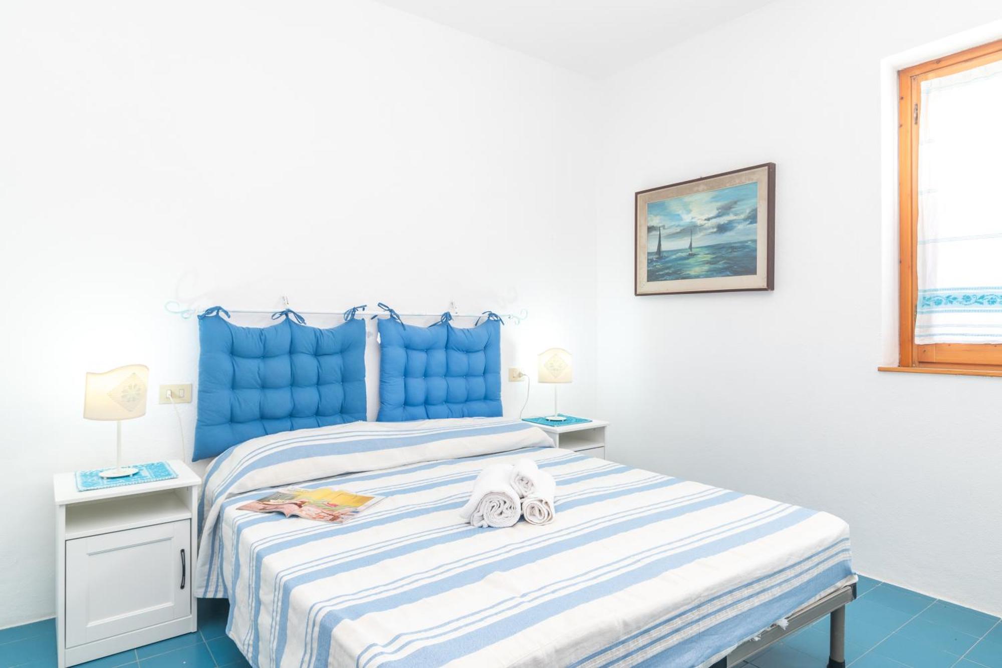 Piazzetta Trilo & Mono Porto Apartments 50Mt From The Beach - Happy Rentals Porto San Paolo  Kültér fotó