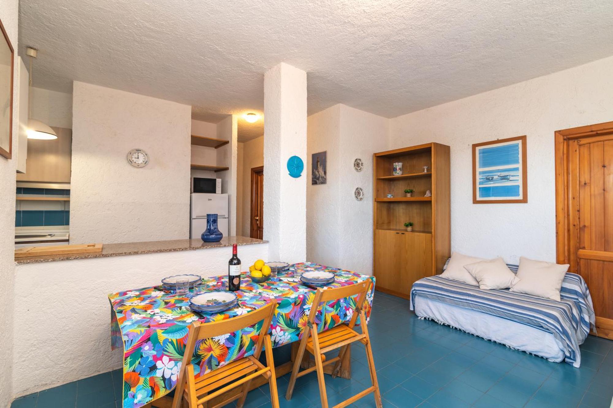 Piazzetta Trilo & Mono Porto Apartments 50Mt From The Beach - Happy Rentals Porto San Paolo  Kültér fotó